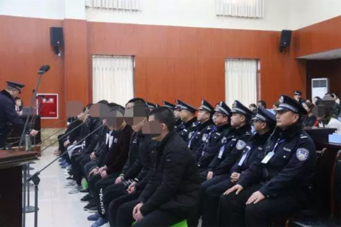 南充"8·25"涉恶大案宣判,20人获刑,头目领刑8年!
