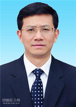 冯发贵任甘孜州委副书记政法委书记