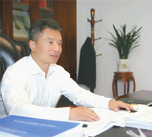 与法同行建设"实力活力魅力"营山——专访中共营山县委书记罗明远
