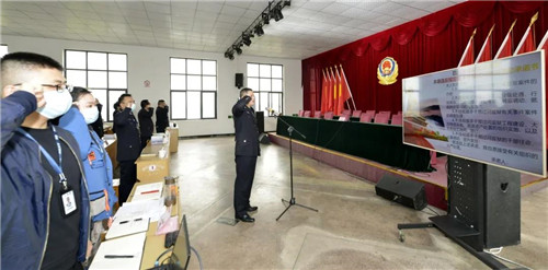 贯彻习近平法治思想,加强监狱内部管理,必须任何时候都全面贯彻好从严