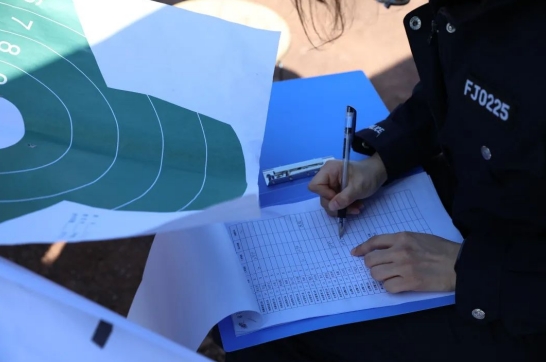 资阳:临空警方真枪实弹"硬核"练兵 - 遂宁长安网