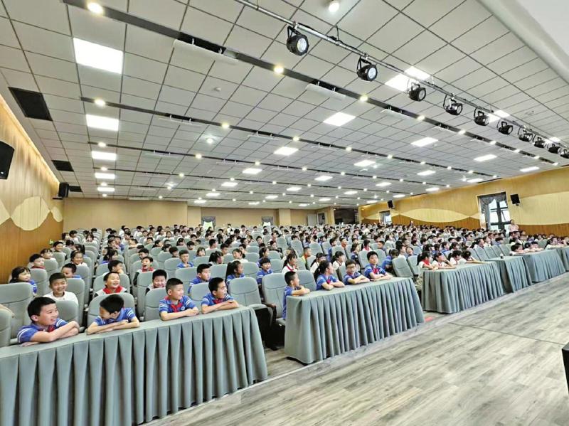6dd1570ed651870363b448985544596c.jpg