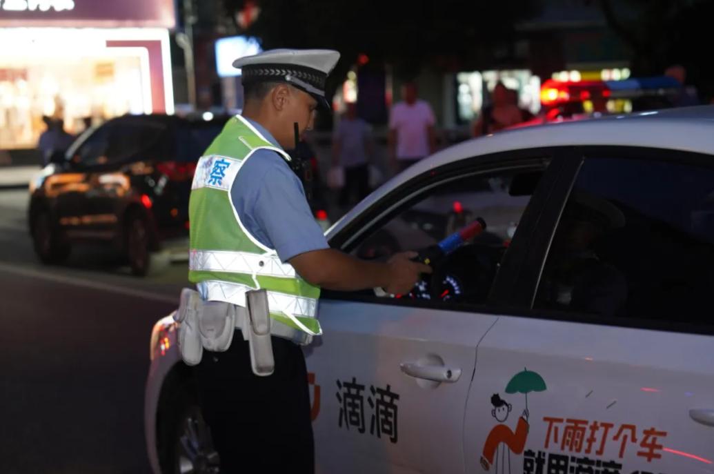 图片2.jpg 图片2.jpg