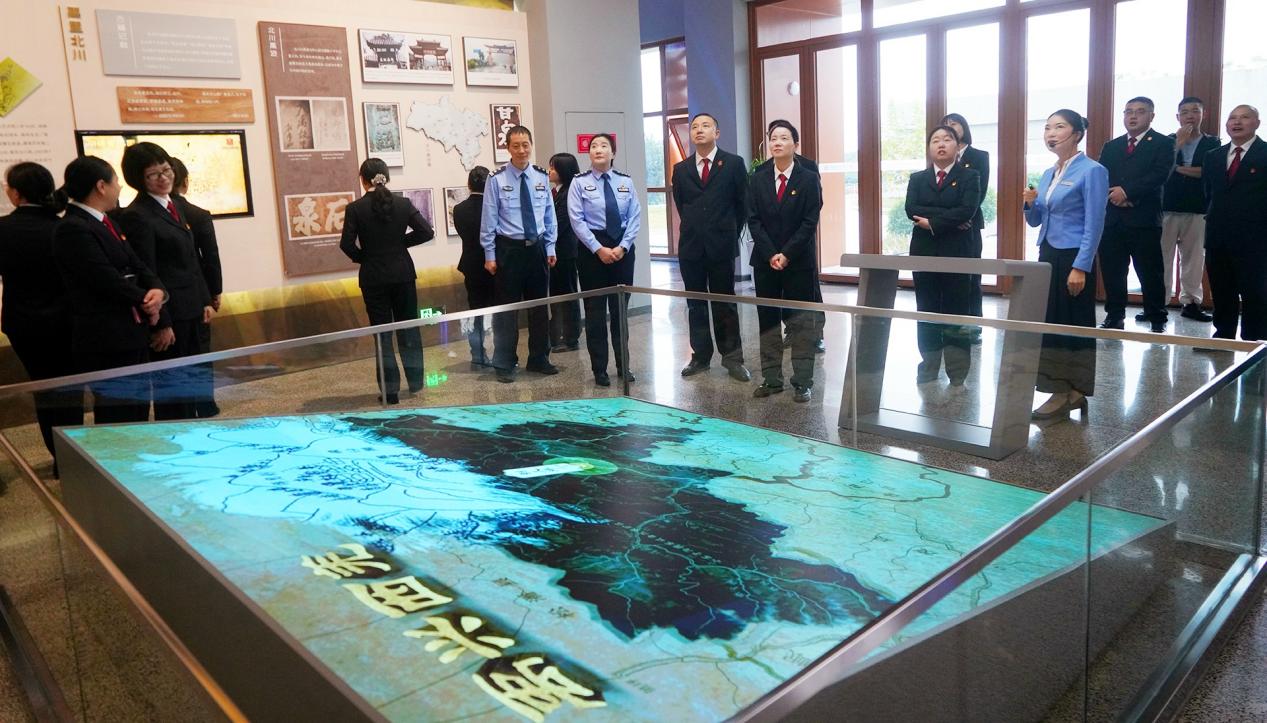 图片3.jpg 图片3.jpg