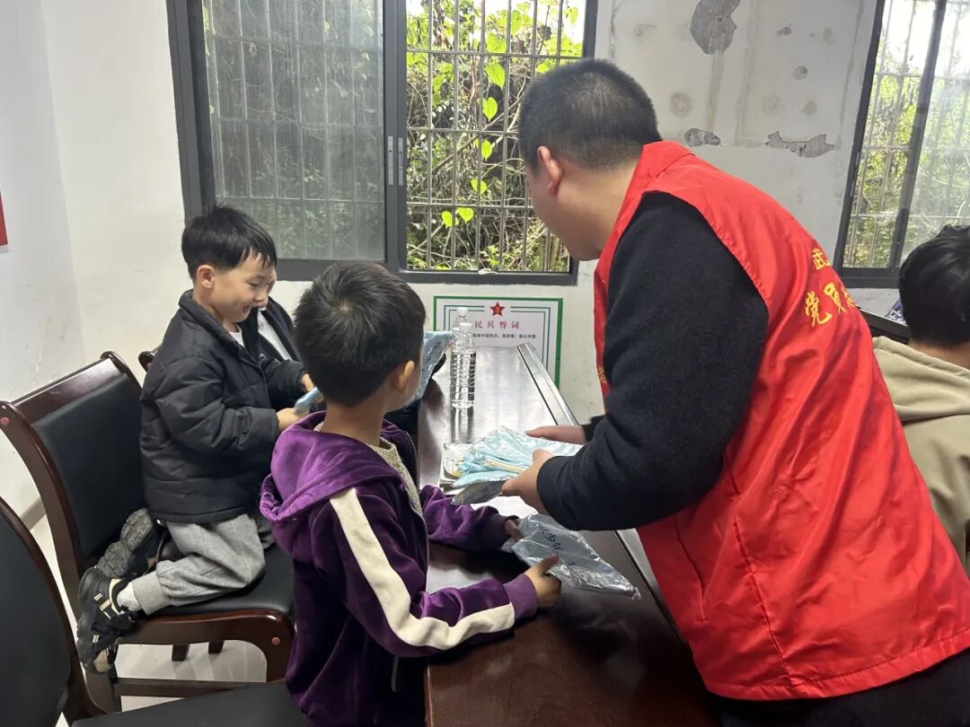 图片33.jpg 图片33.jpg