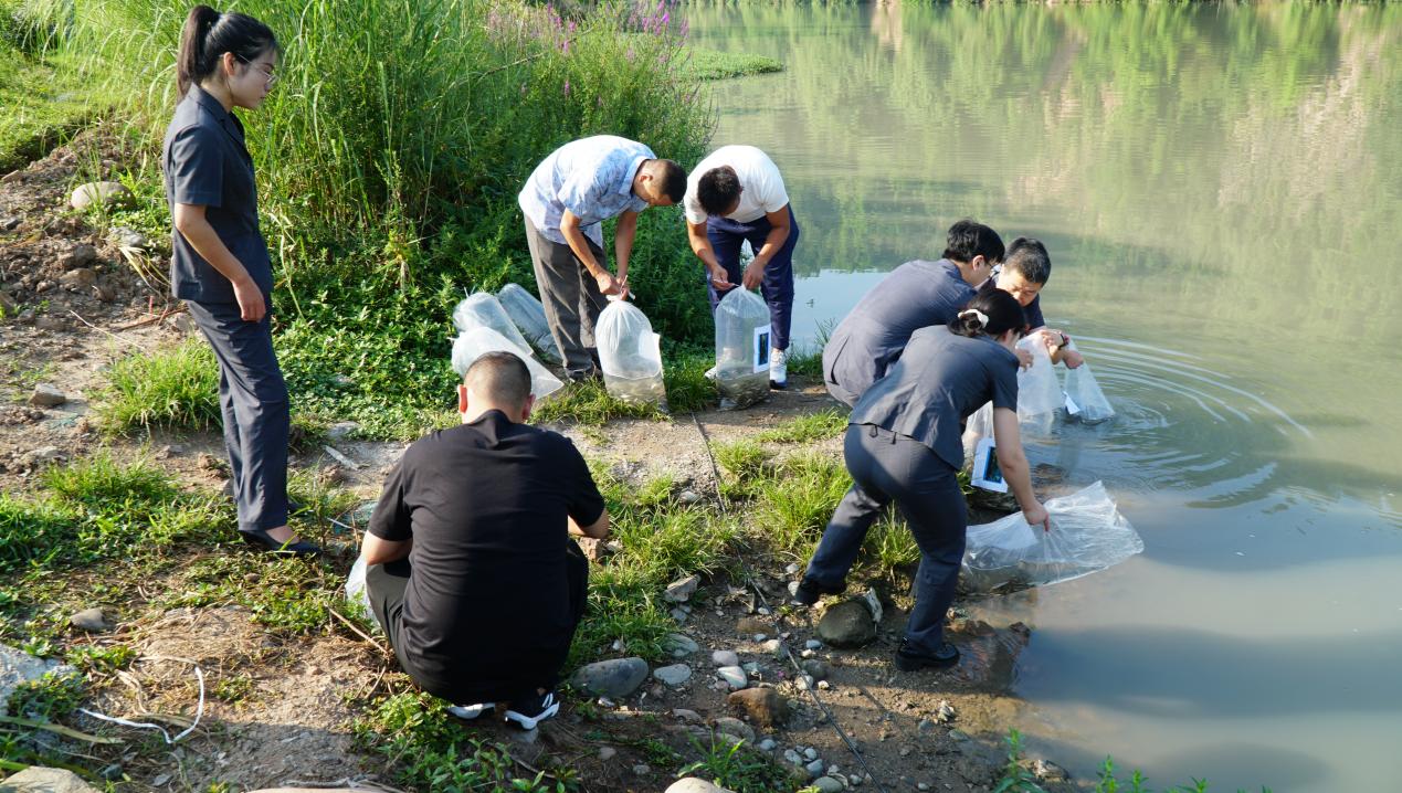 图片2.jpg 图片2.jpg