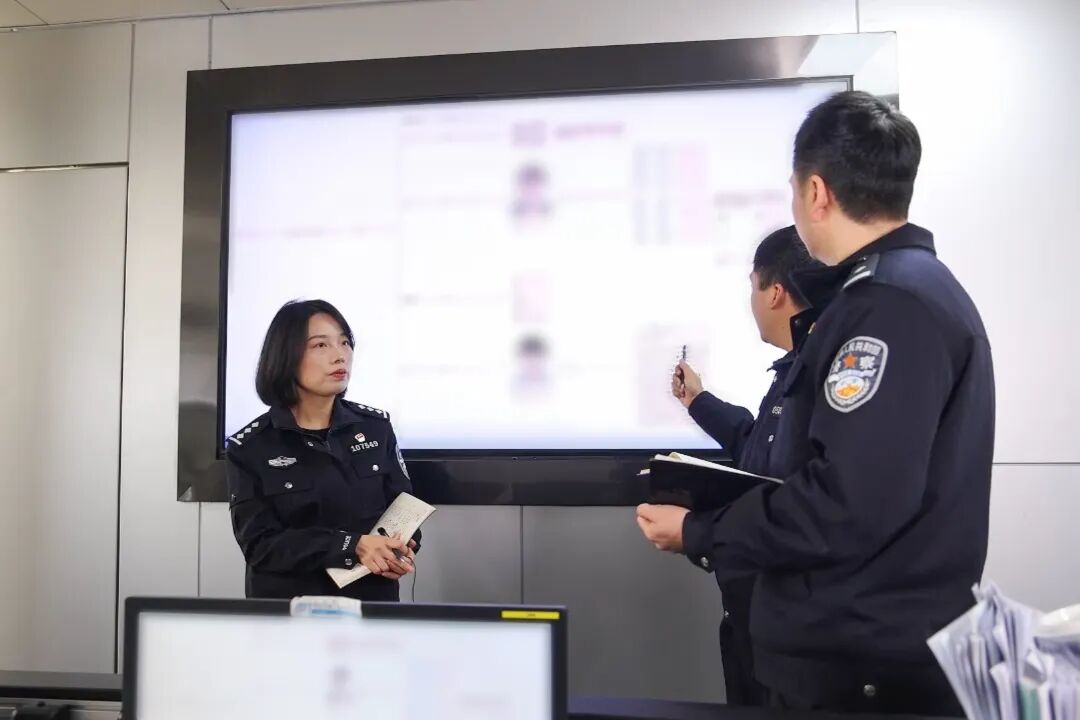 图片4.jpg 图片4.jpg