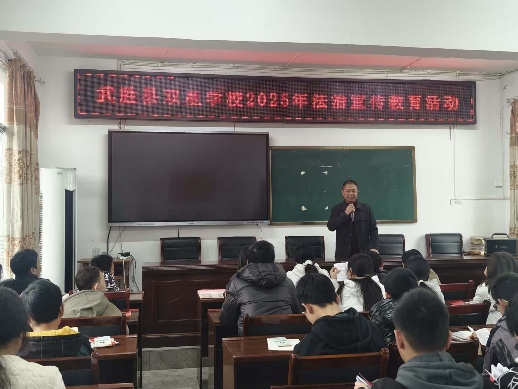 图片4.jpg 图片4.jpg